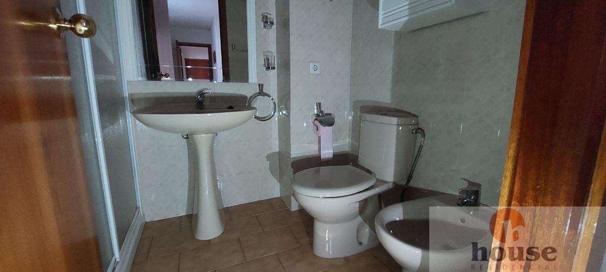 For sale of flat in Córdoba