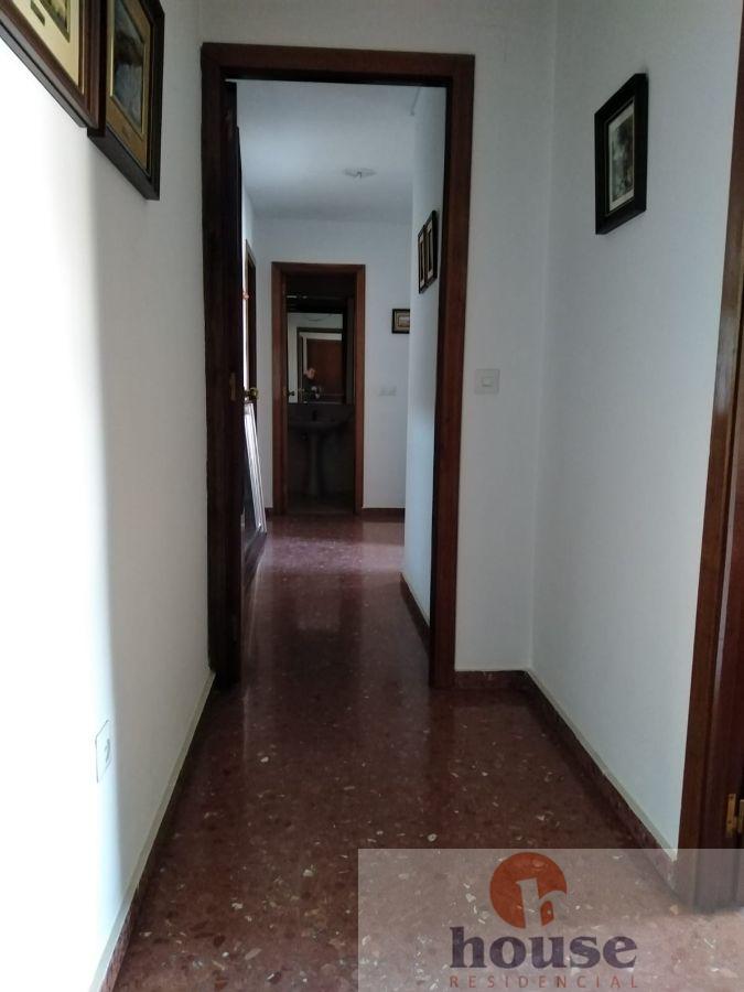 For sale of flat in Córdoba