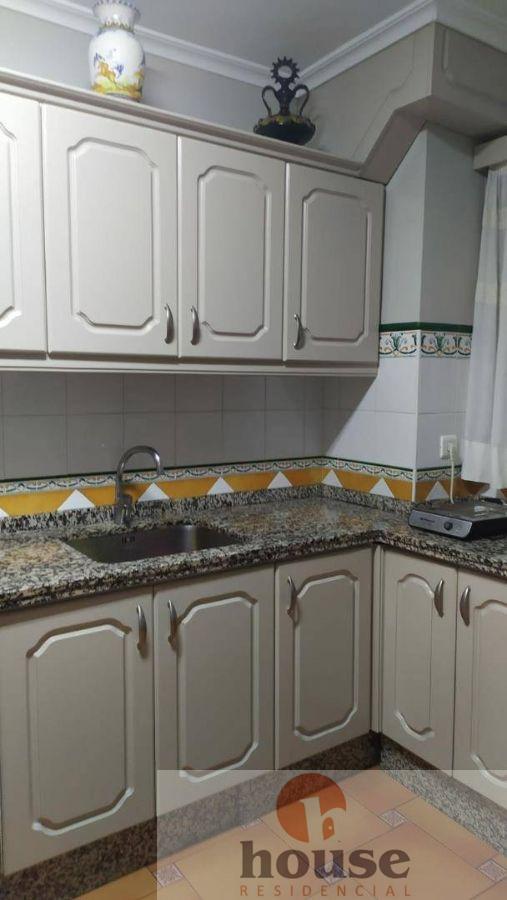 For sale of flat in Córdoba