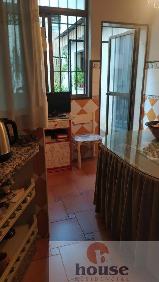 For sale of flat in Córdoba