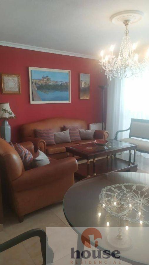 For sale of flat in Córdoba