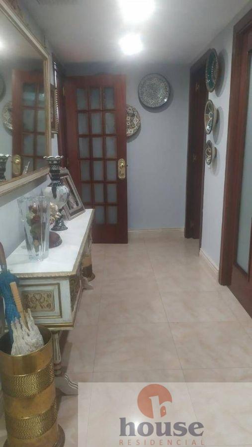 For sale of flat in Córdoba