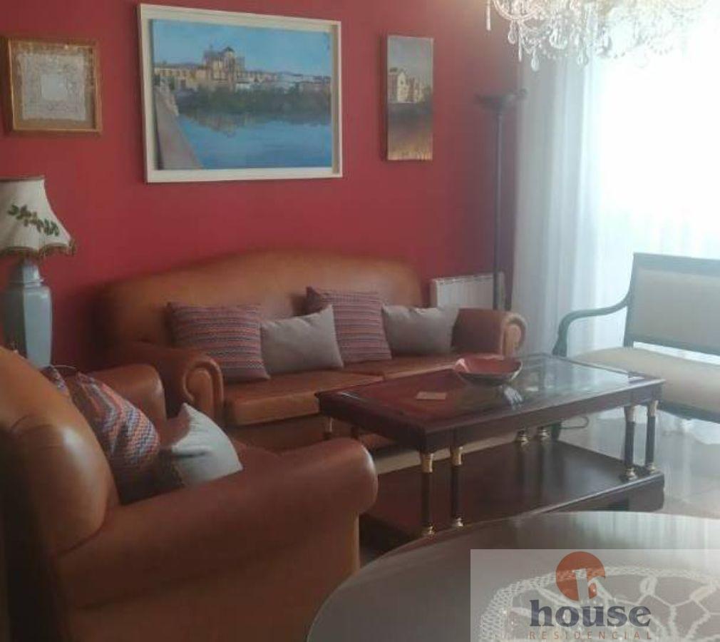 For sale of flat in Córdoba