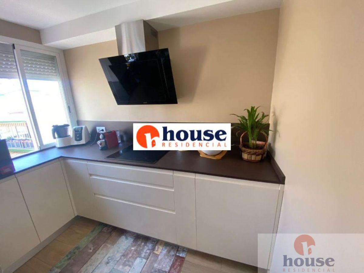 For sale of flat in Córdoba