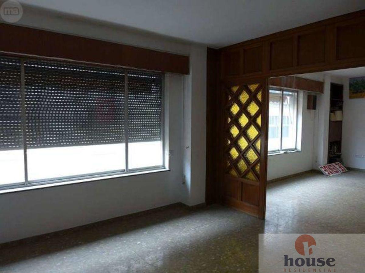 For sale of flat in Córdoba