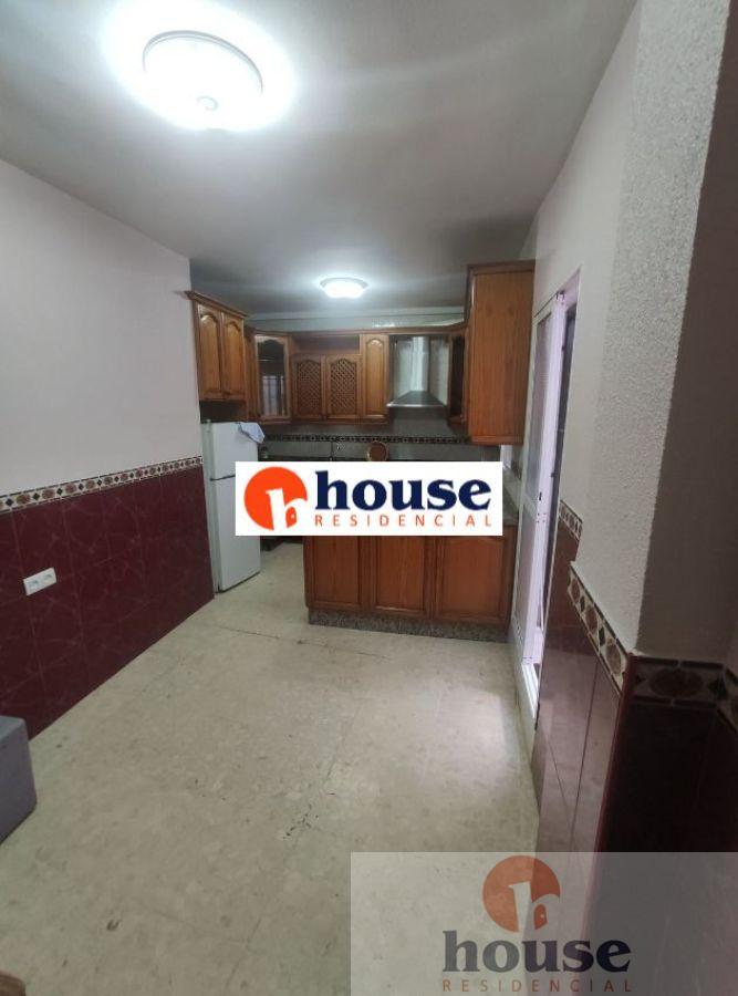 For sale of flat in Córdoba