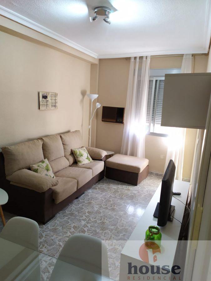 For sale of flat in Córdoba