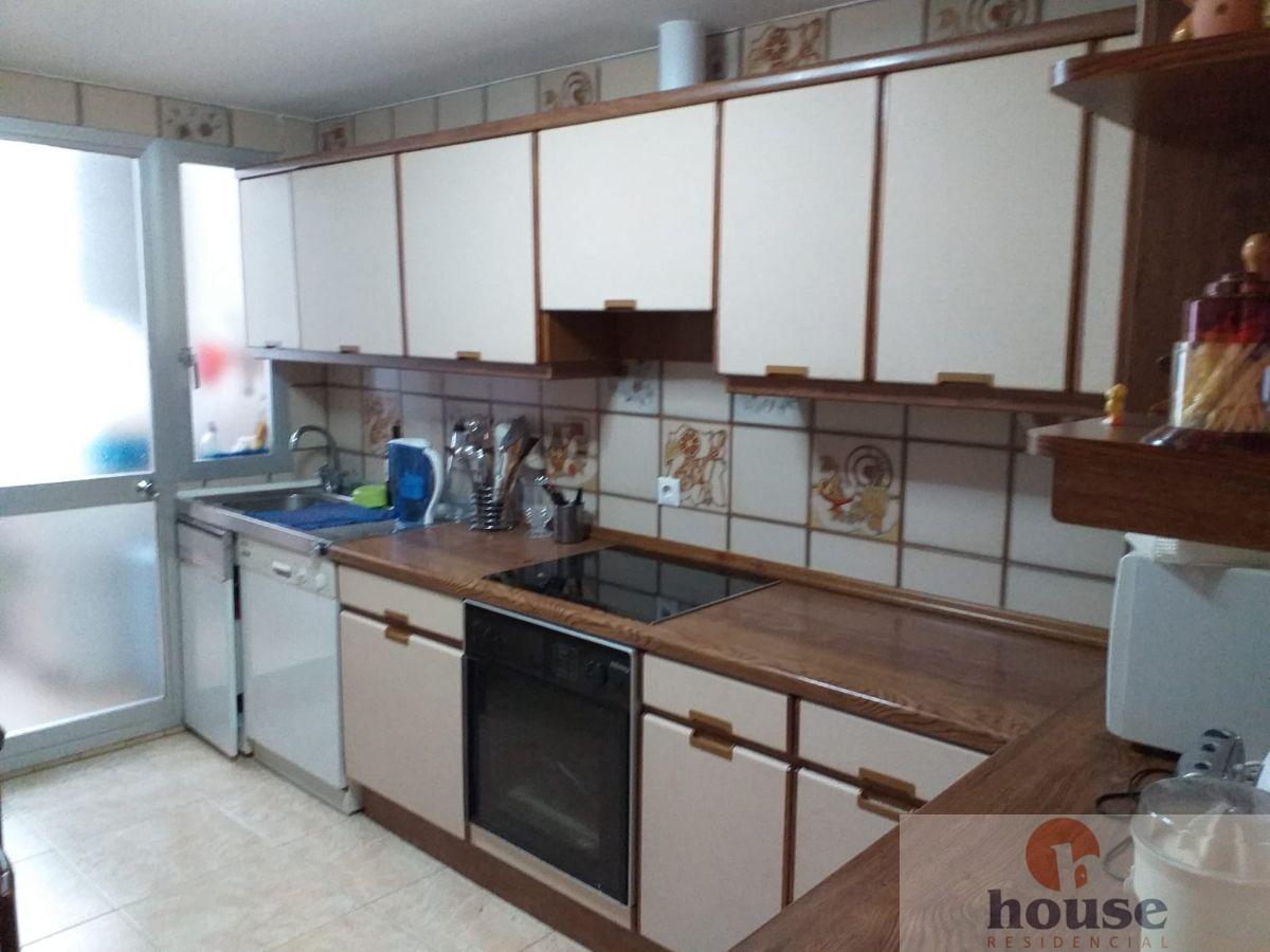 For sale of flat in Córdoba