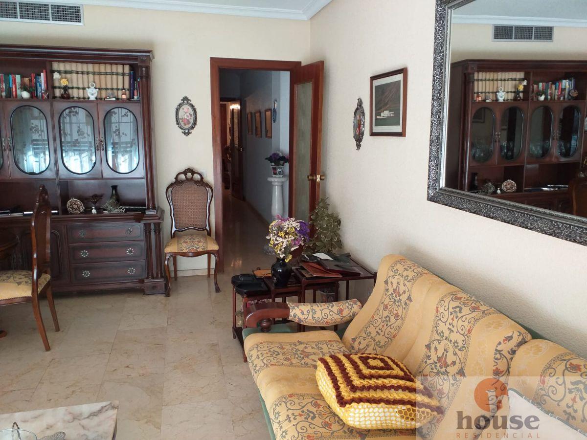 For sale of flat in Córdoba