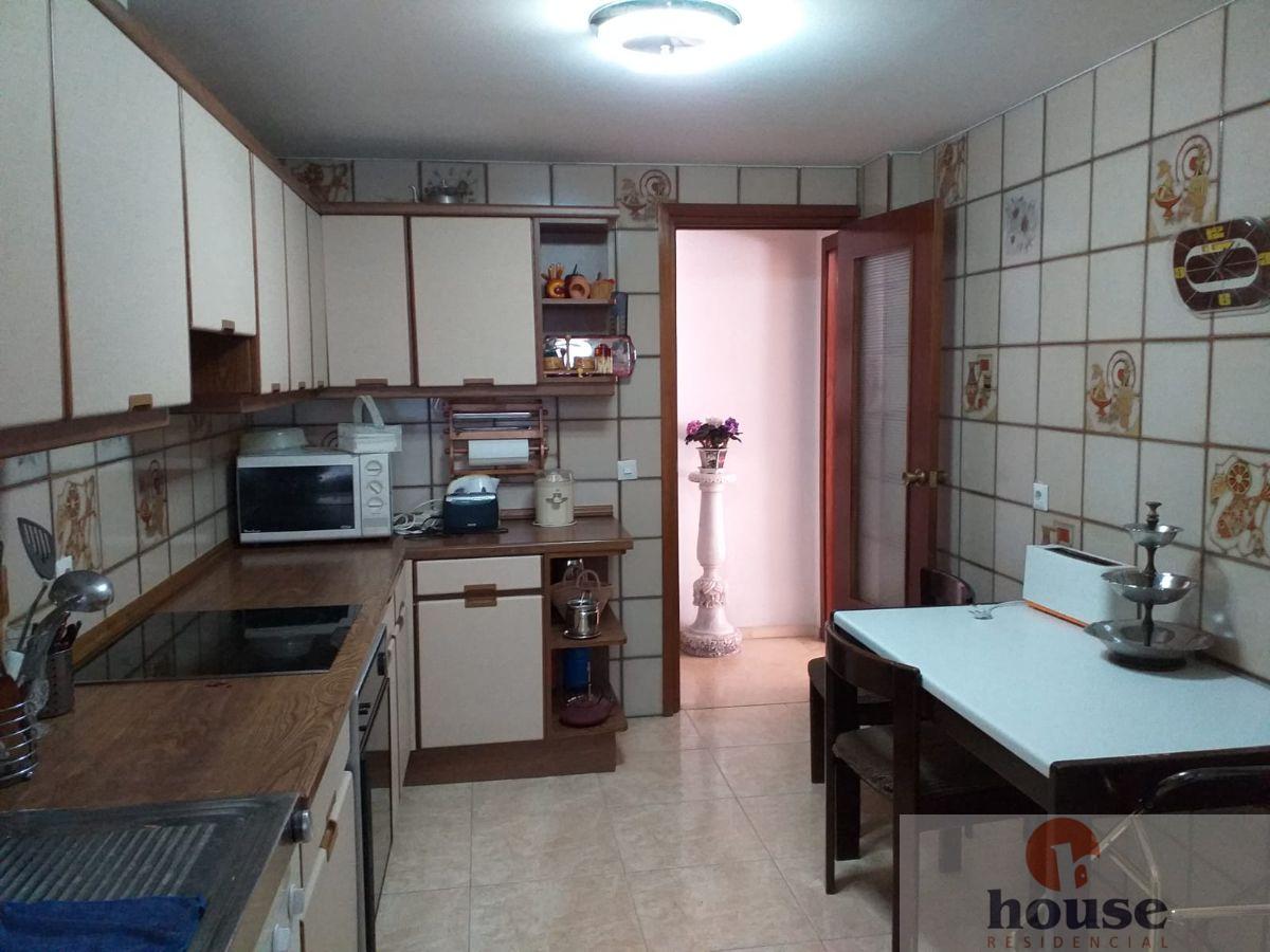 For sale of flat in Córdoba