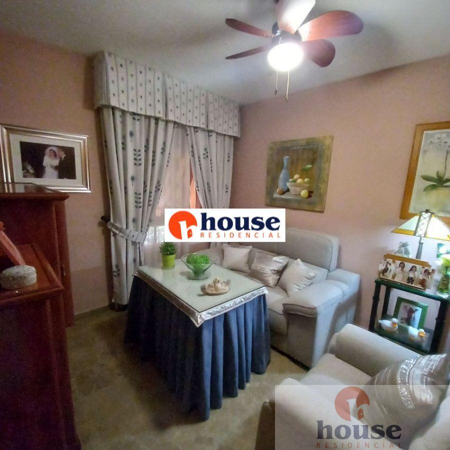 For sale of flat in Córdoba
