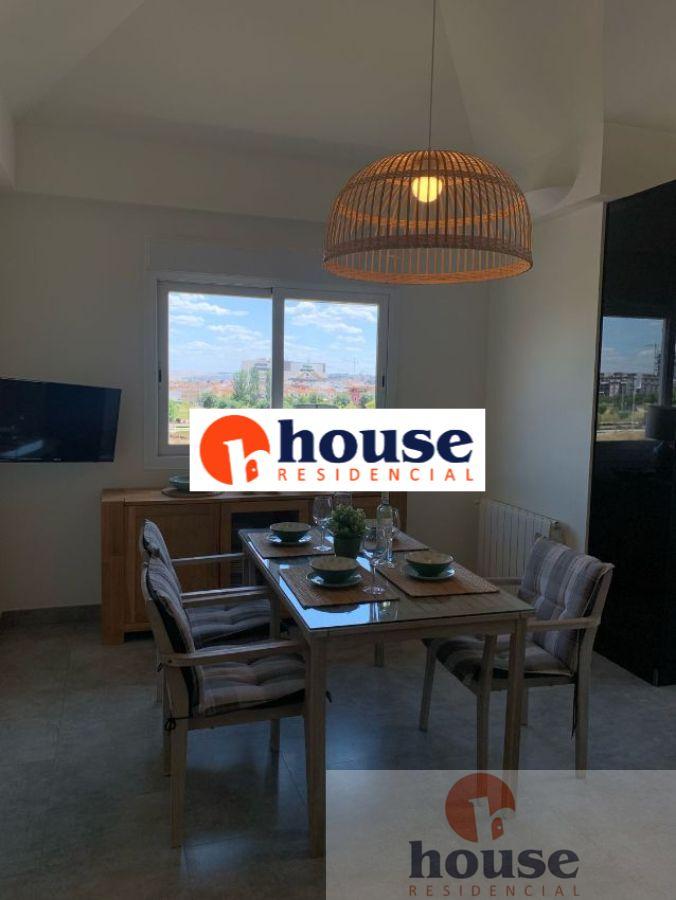 For sale of flat in Córdoba