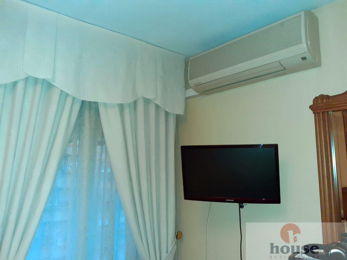 For sale of flat in Córdoba