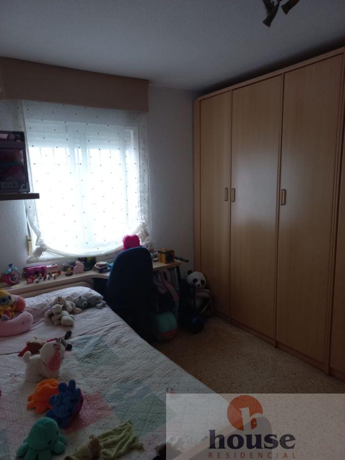 For sale of flat in Córdoba