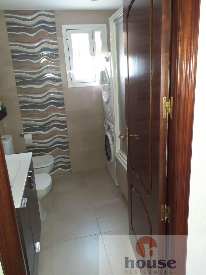 For sale of flat in Córdoba