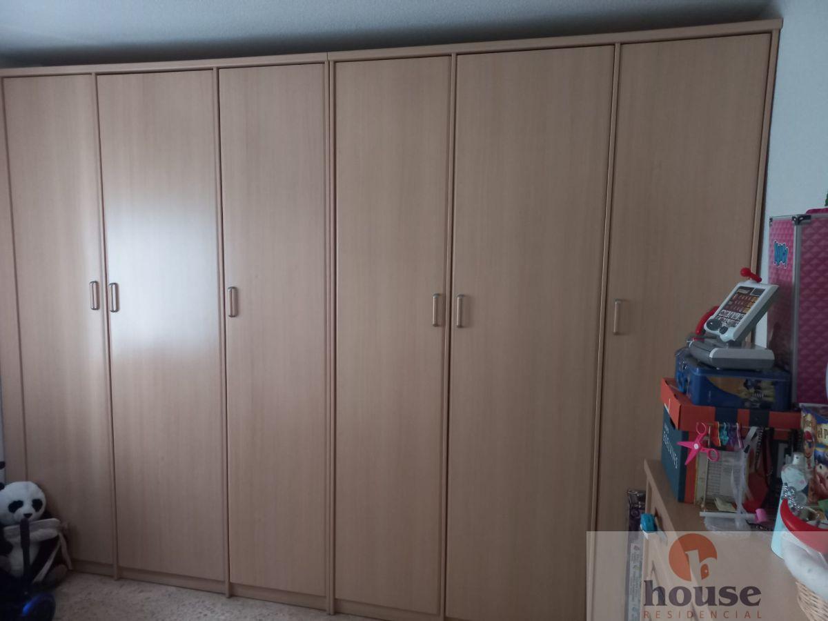 For sale of flat in Córdoba