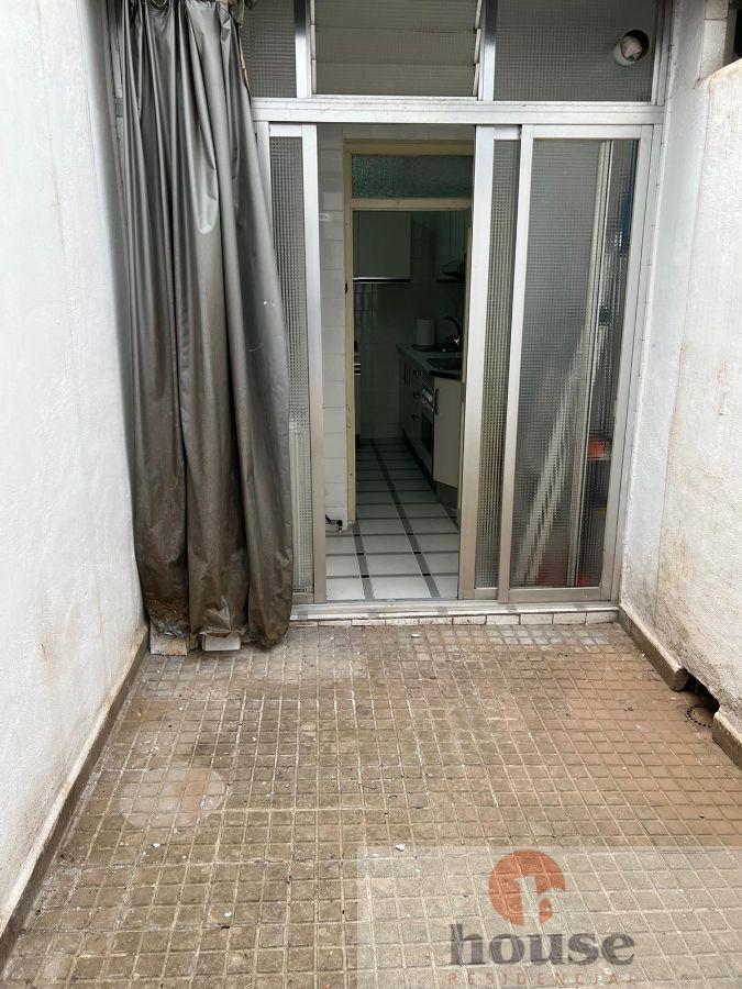 For sale of flat in Córdoba