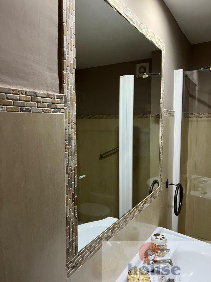 For sale of flat in Córdoba