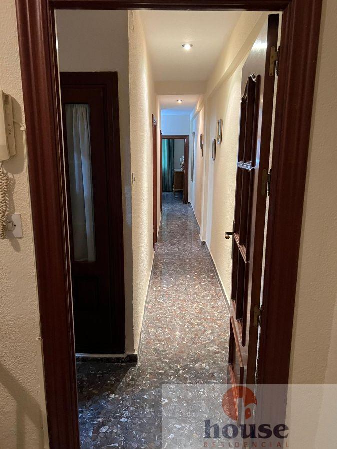 For sale of flat in Córdoba