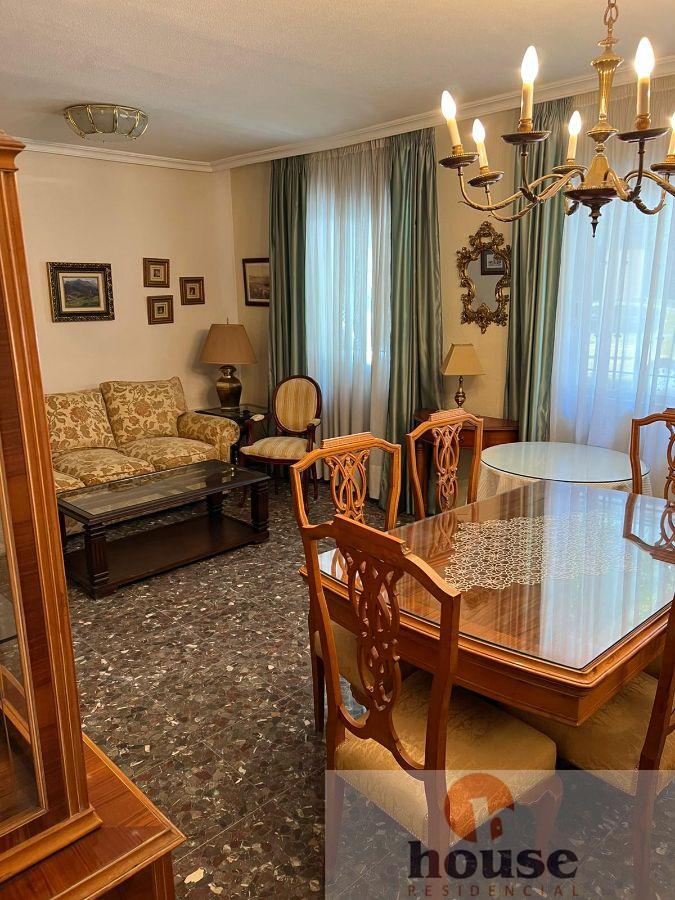 For sale of flat in Córdoba