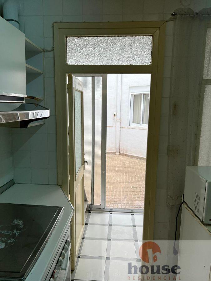 For sale of flat in Córdoba