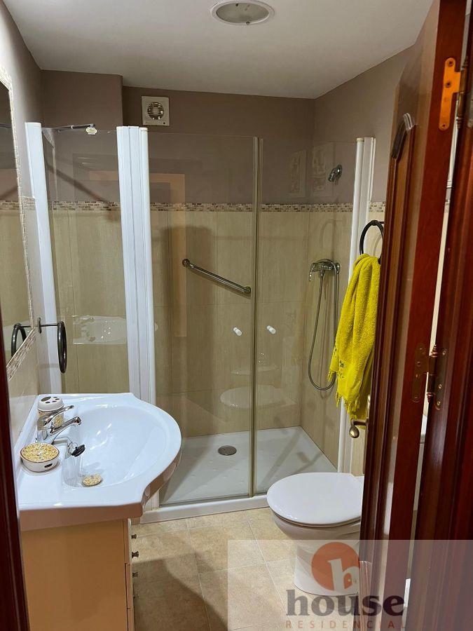 For sale of flat in Córdoba