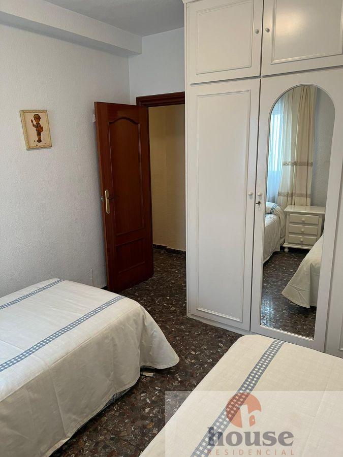 For sale of flat in Córdoba