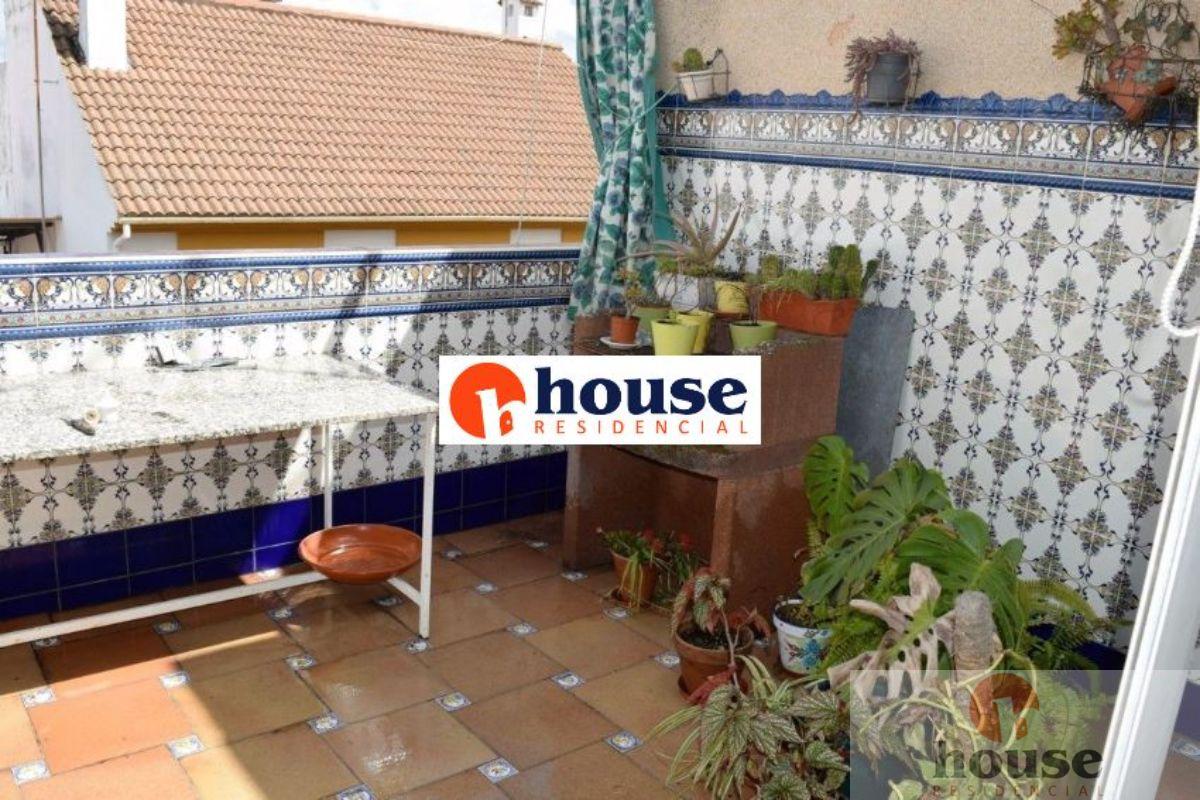 For sale of penthouse in Córdoba