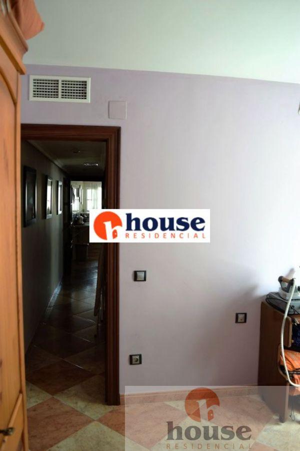 For sale of penthouse in Córdoba