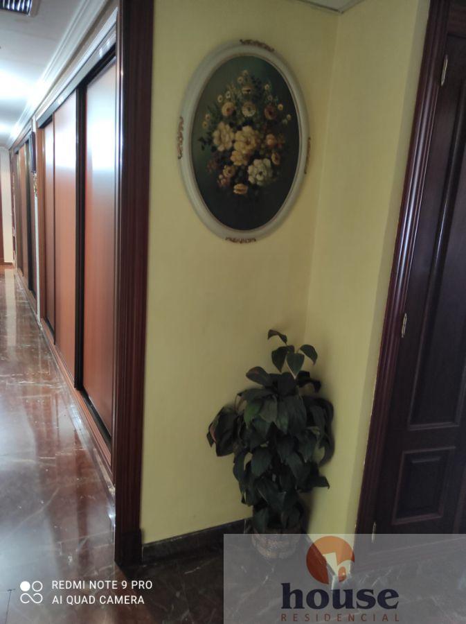 For sale of flat in Córdoba