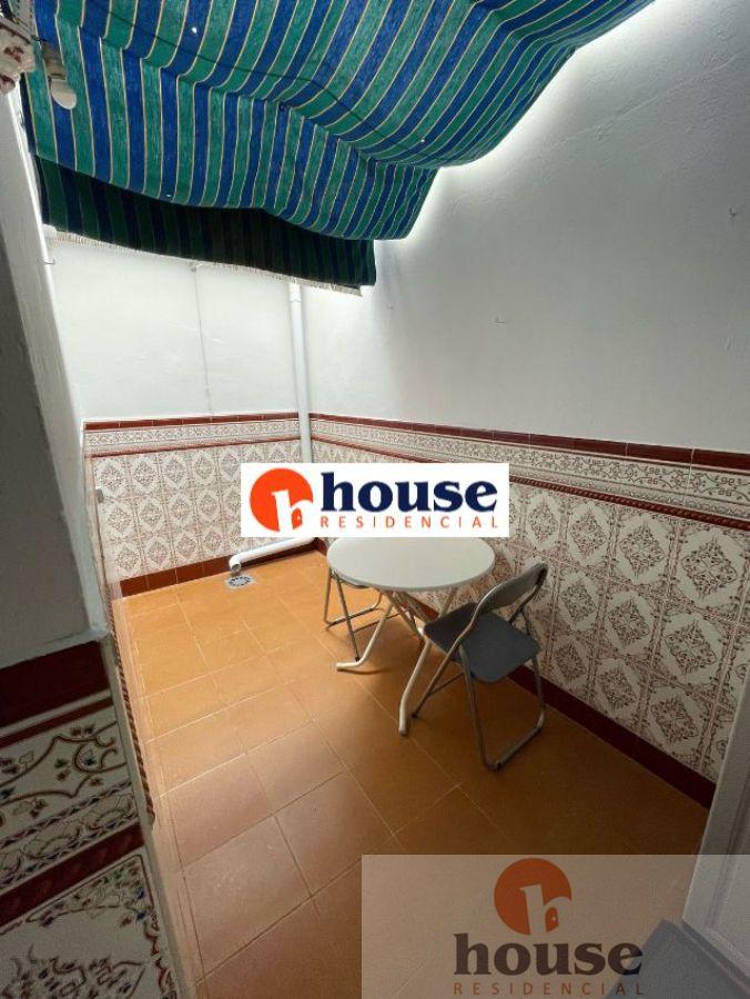 For sale of duplex in Córdoba