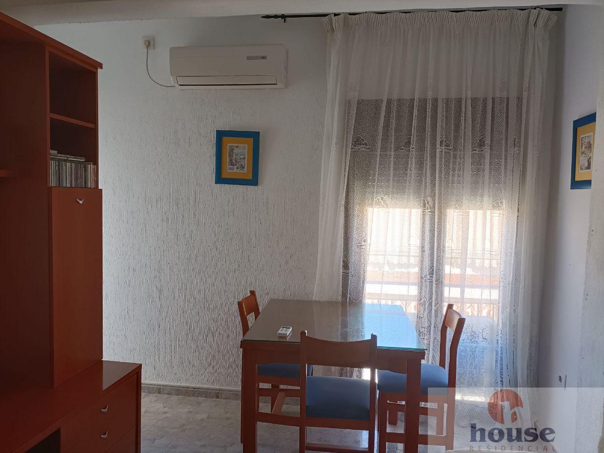 For sale of flat in Córdoba