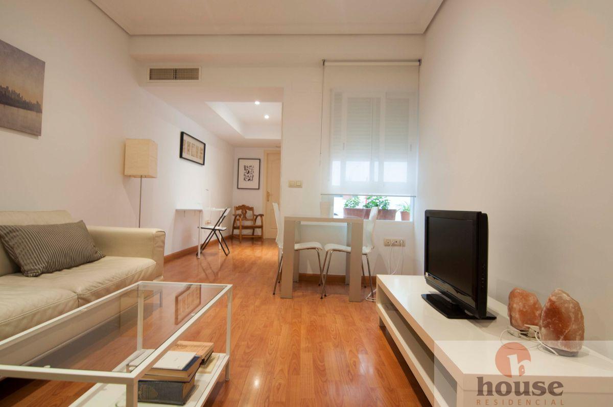 For sale of flat in Córdoba