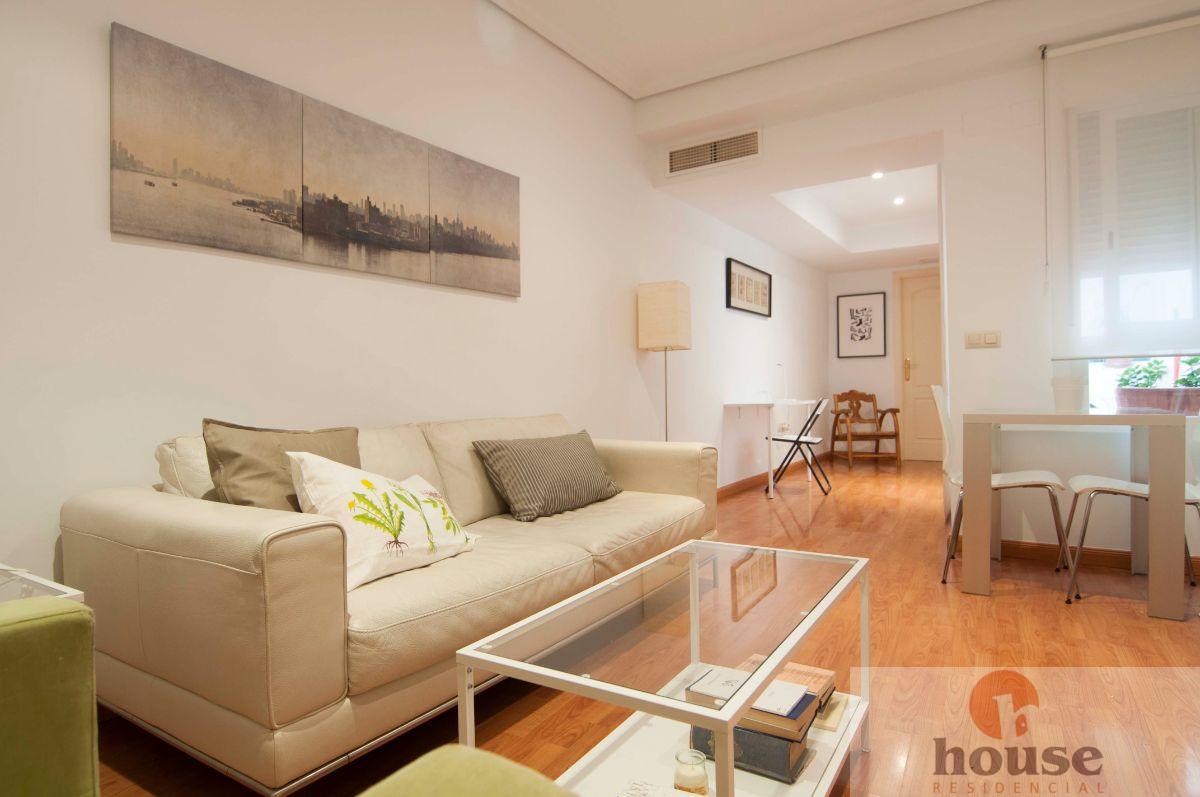 For sale of flat in Córdoba