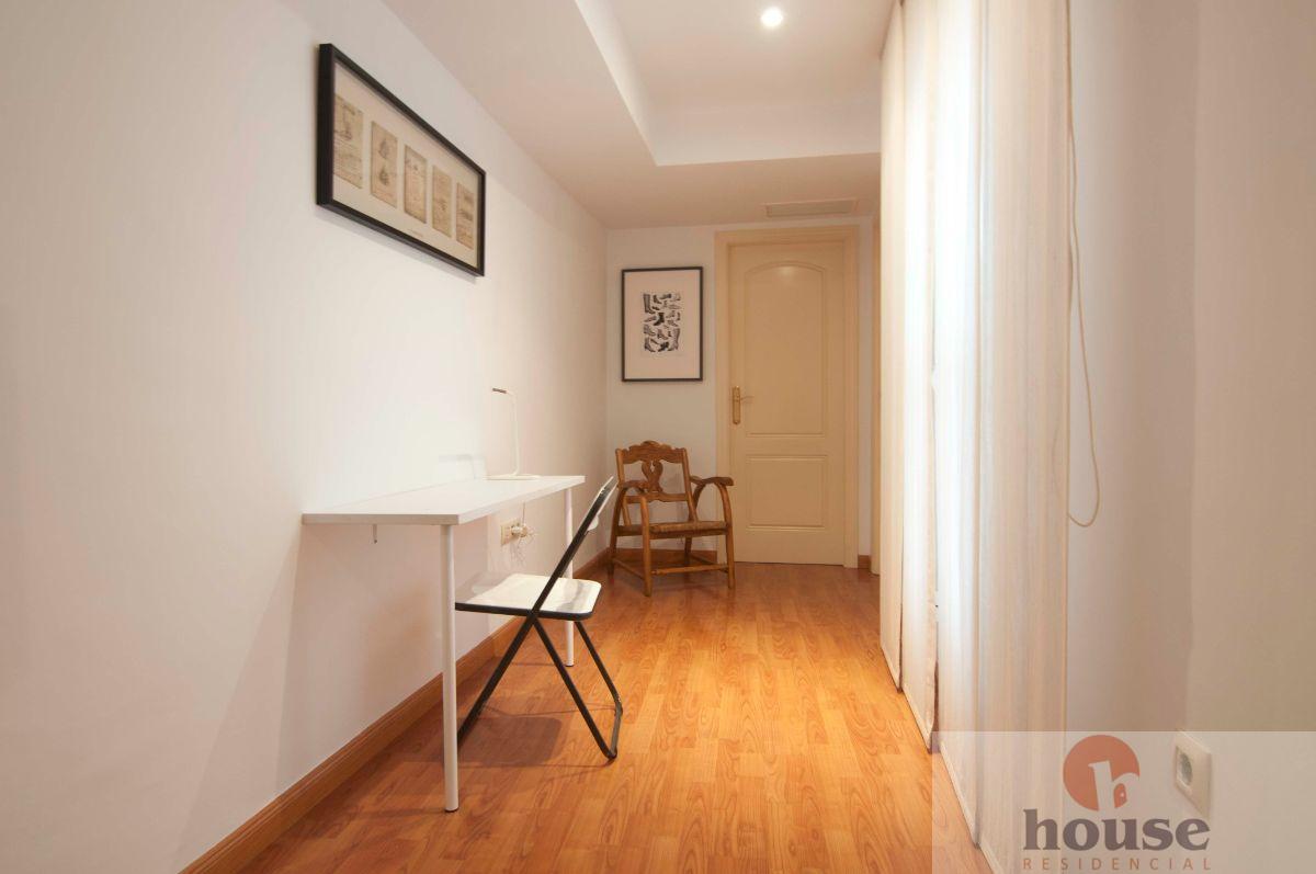 For sale of flat in Córdoba