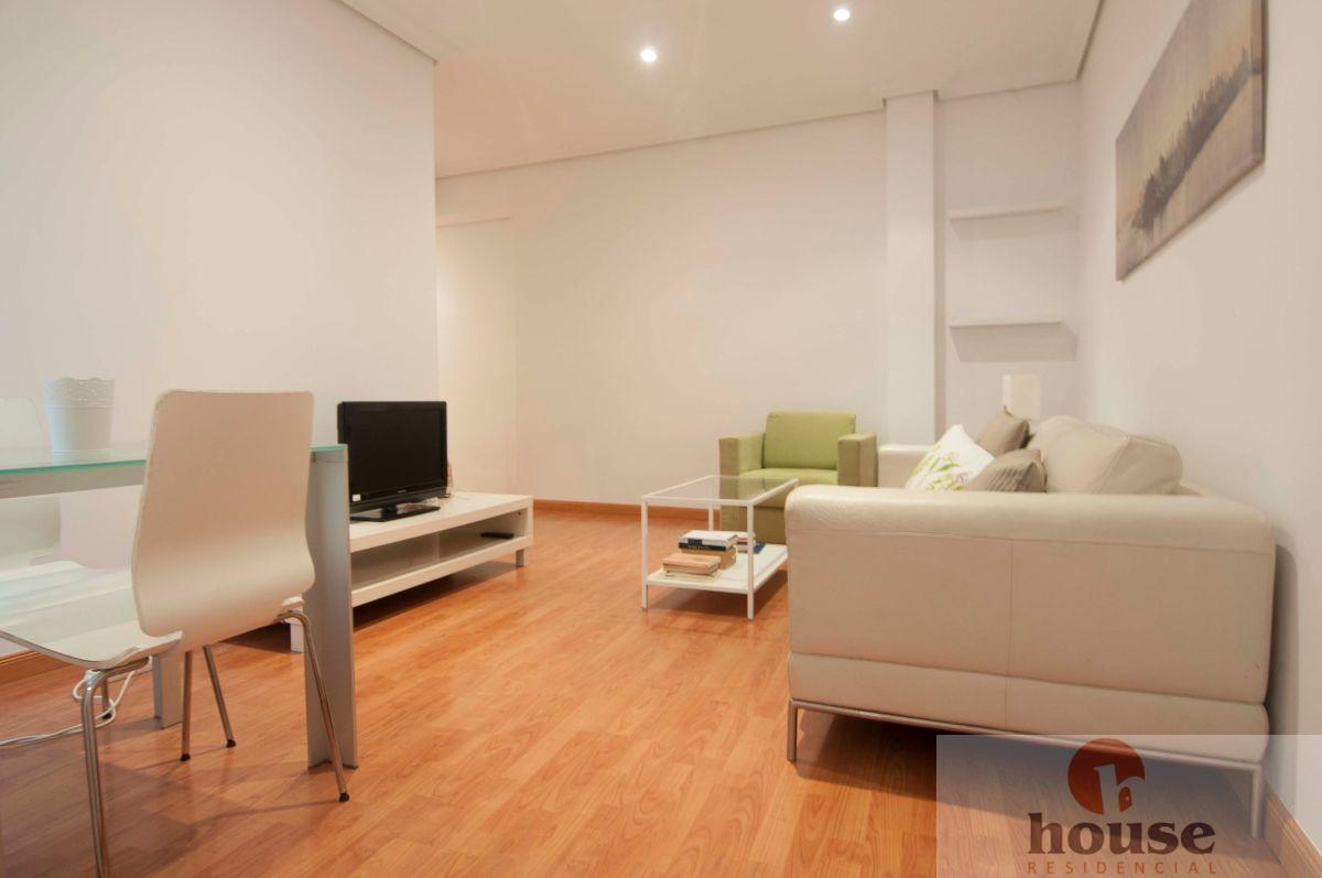 For sale of flat in Córdoba