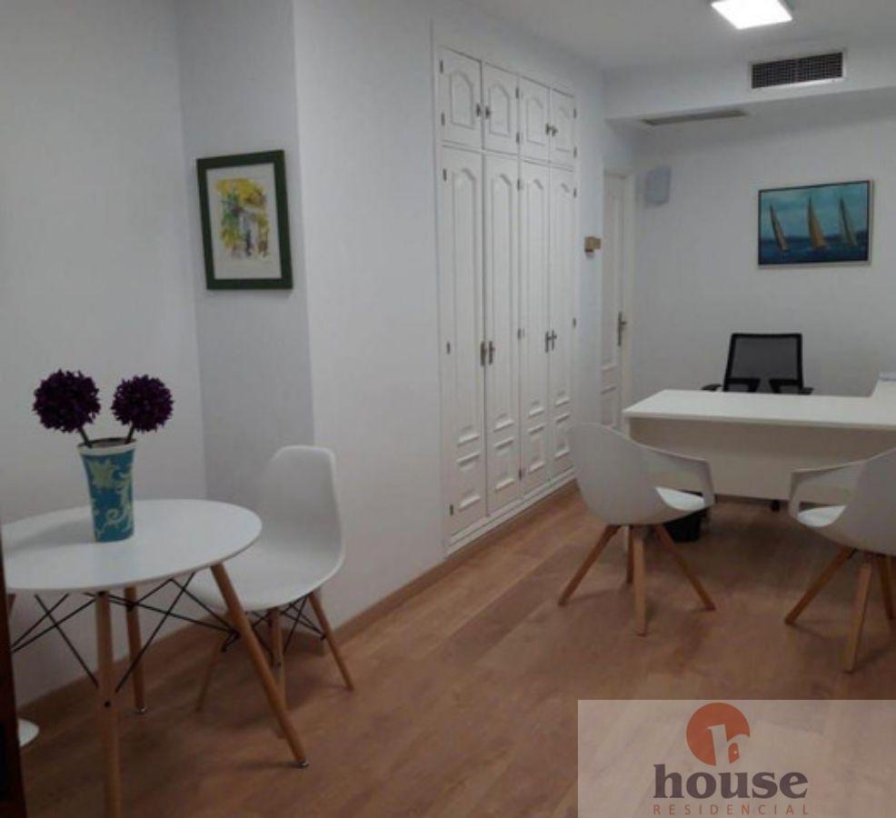 For sale of office in Córdoba