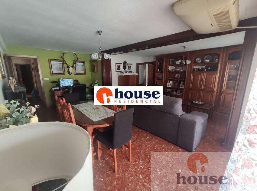 For sale of flat in Córdoba