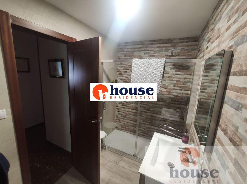 For sale of flat in Córdoba
