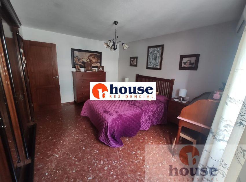 For sale of flat in Córdoba