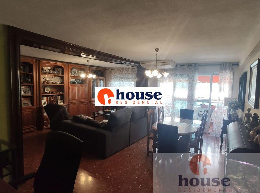 For sale of flat in Córdoba
