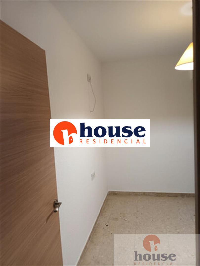 For sale of apartment in Córdoba