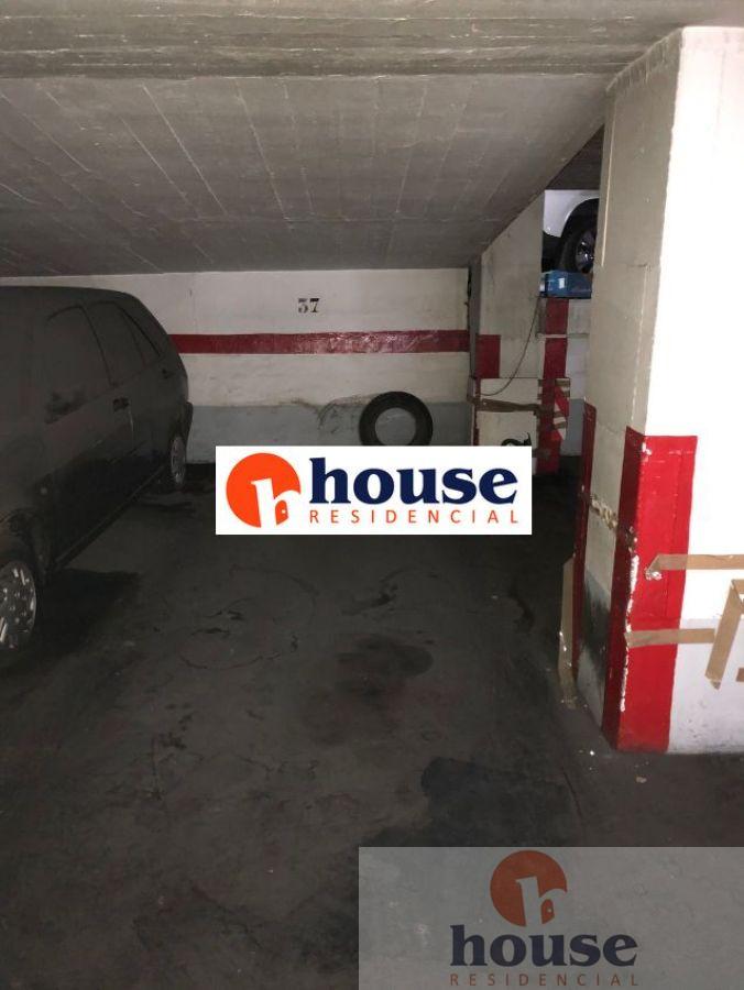 For sale of garage in Córdoba