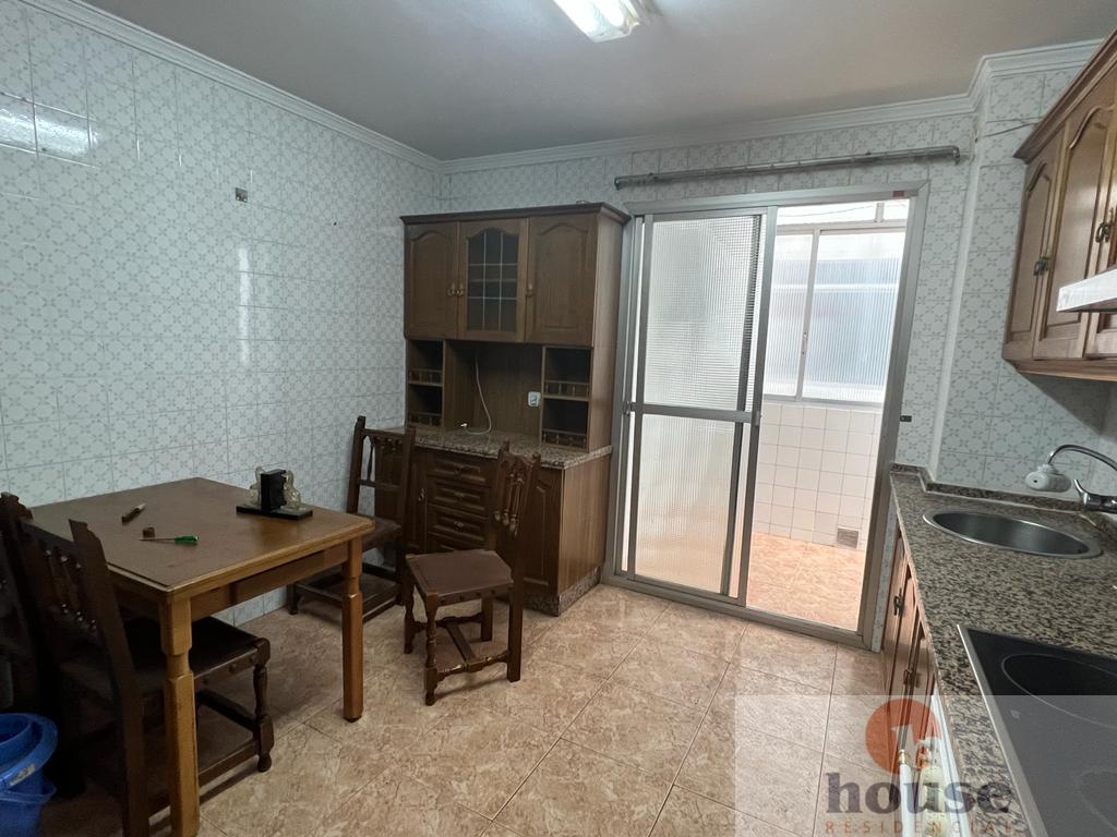 For sale of flat in Córdoba