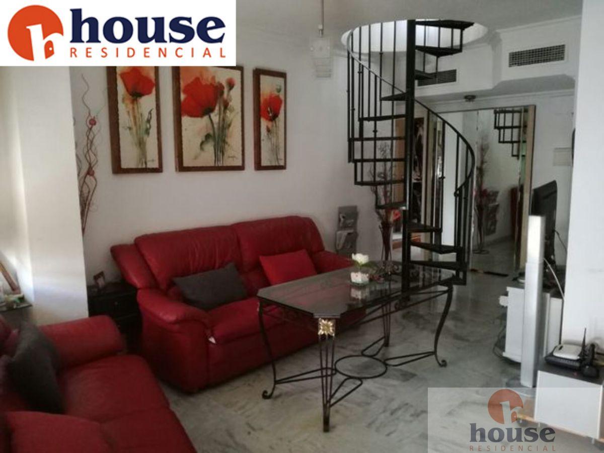 For sale of duplex in Córdoba