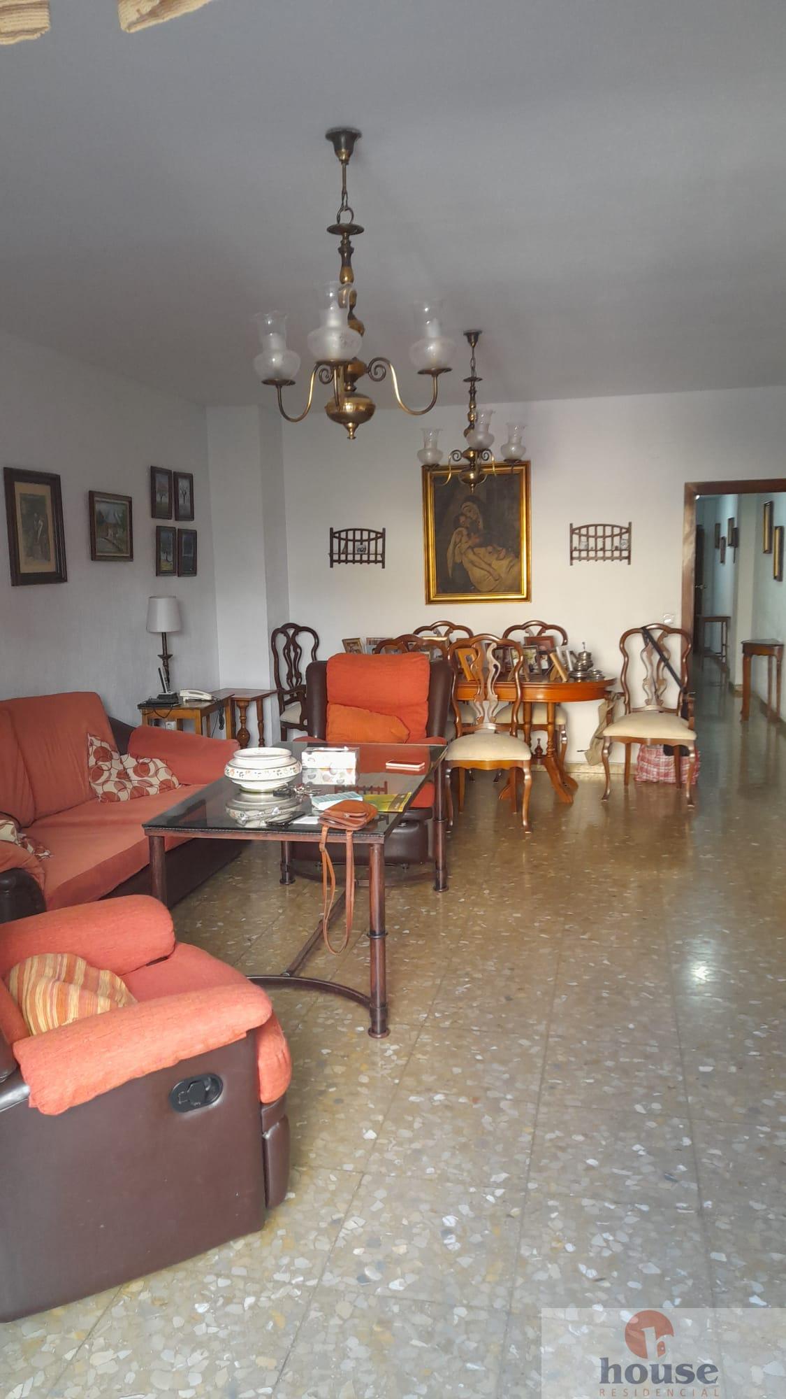 For sale of flat in Córdoba