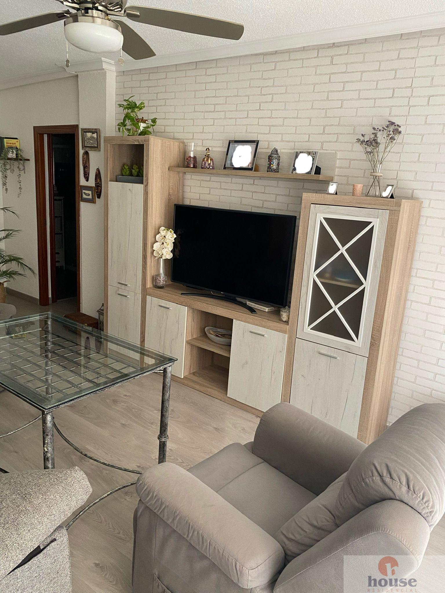For sale of flat in Córdoba