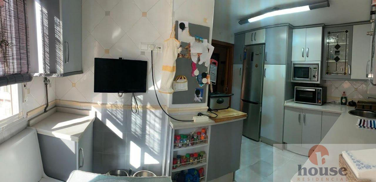 For sale of flat in Córdoba