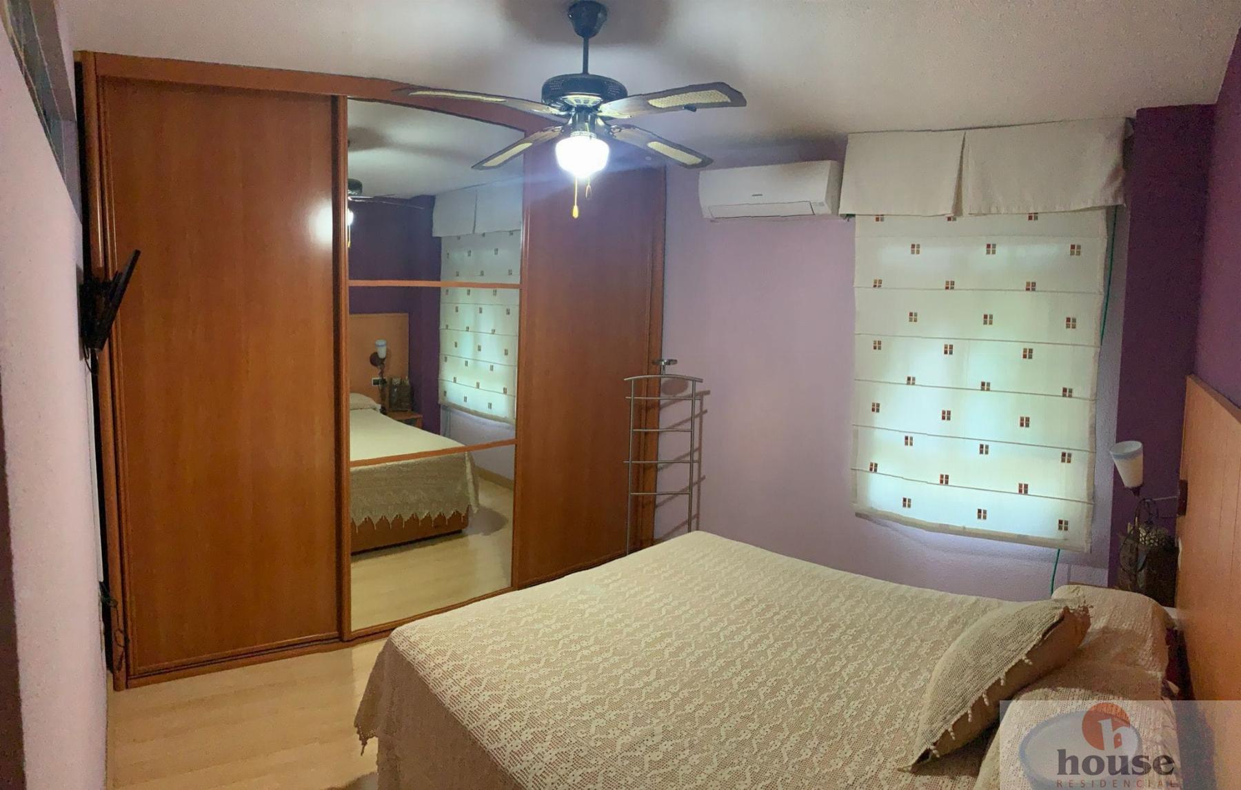For sale of flat in Córdoba