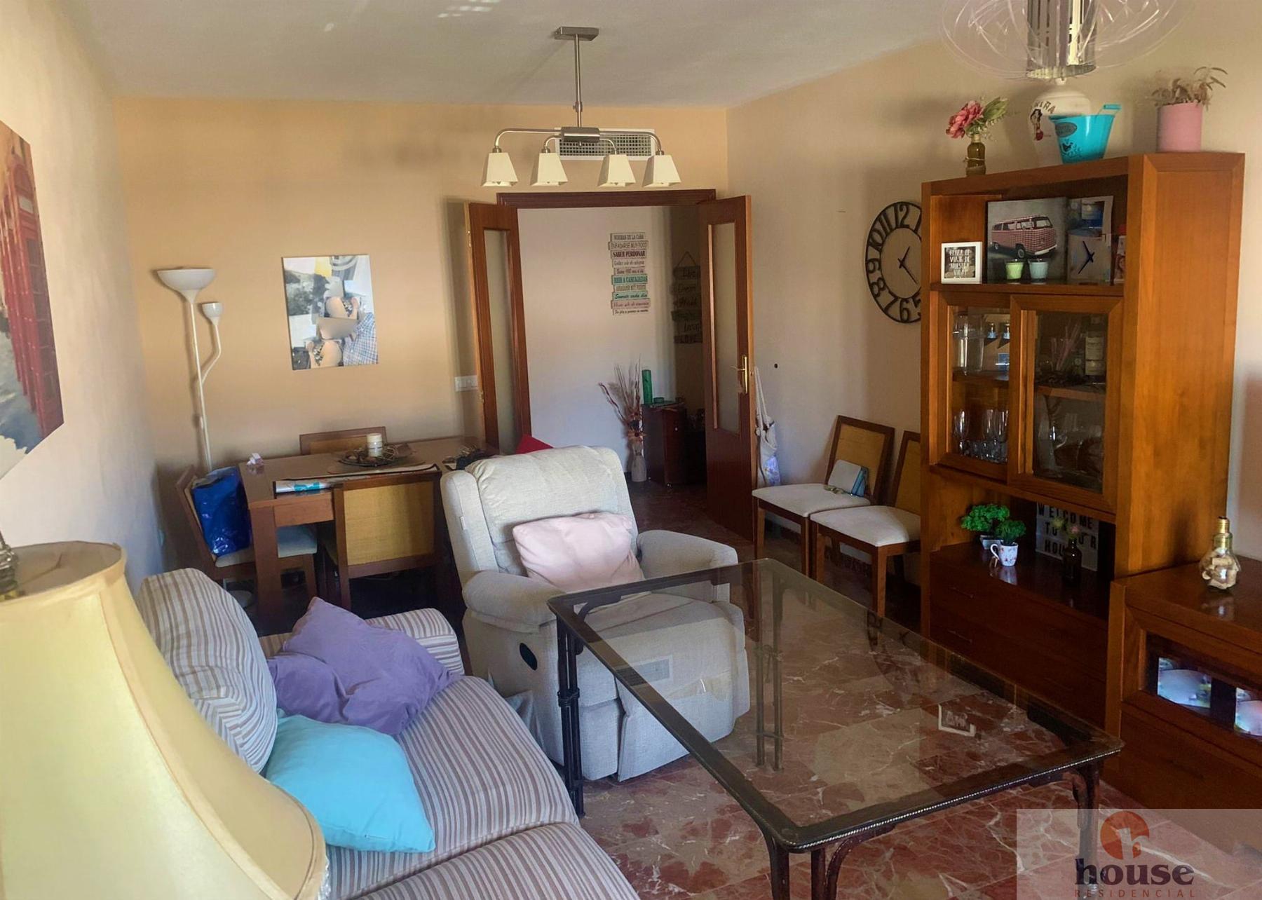 For sale of flat in Córdoba